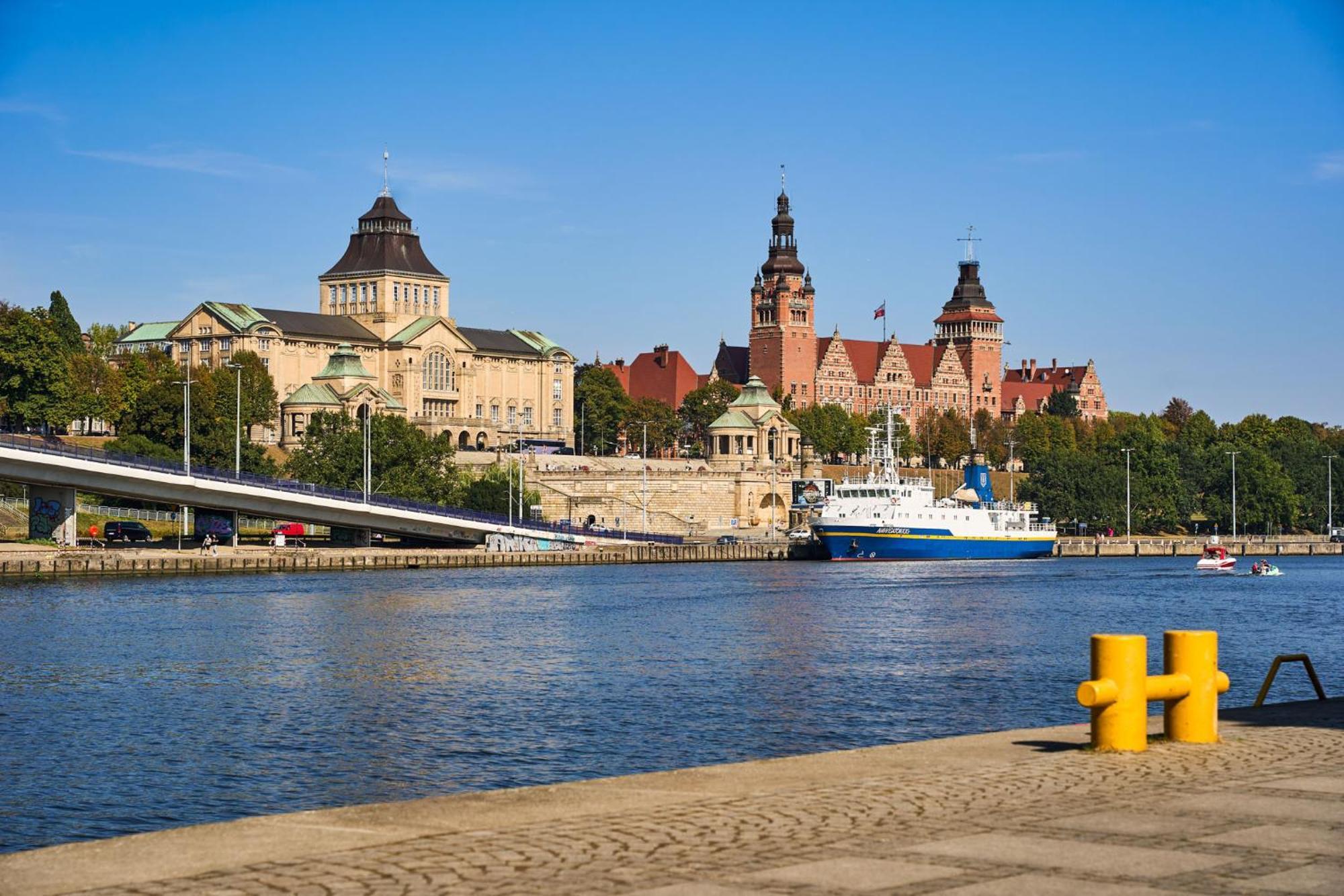 Ibis Styles Szczecin Stare Miasto Esterno foto